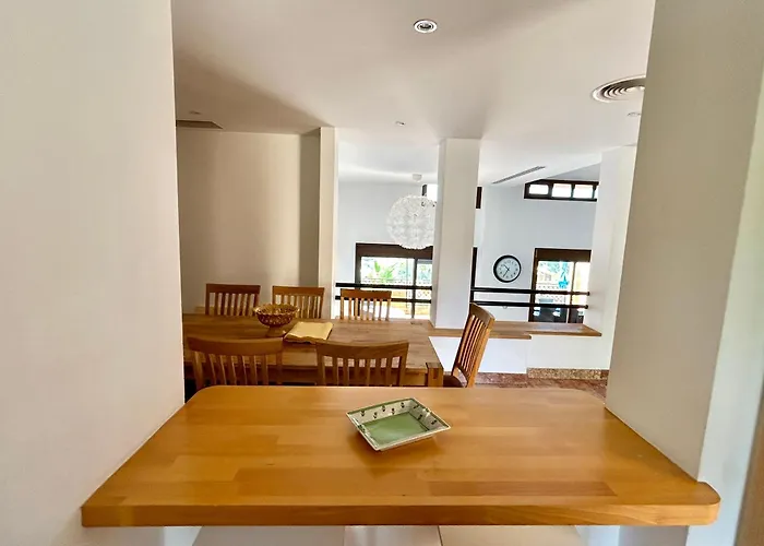 Luna-Villa De Riviera With Sea-View