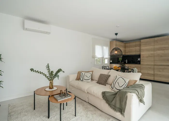 Modern Calahonda House W Large Terrace & Pool