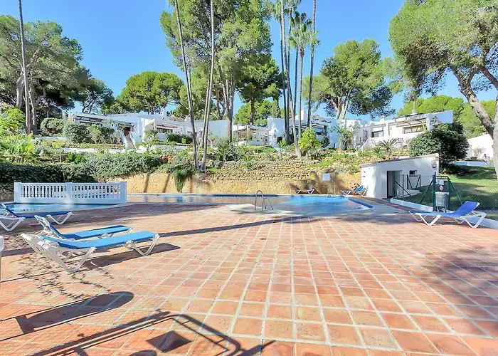 Cozy Home Terrace, Pool Near Beach & Gym